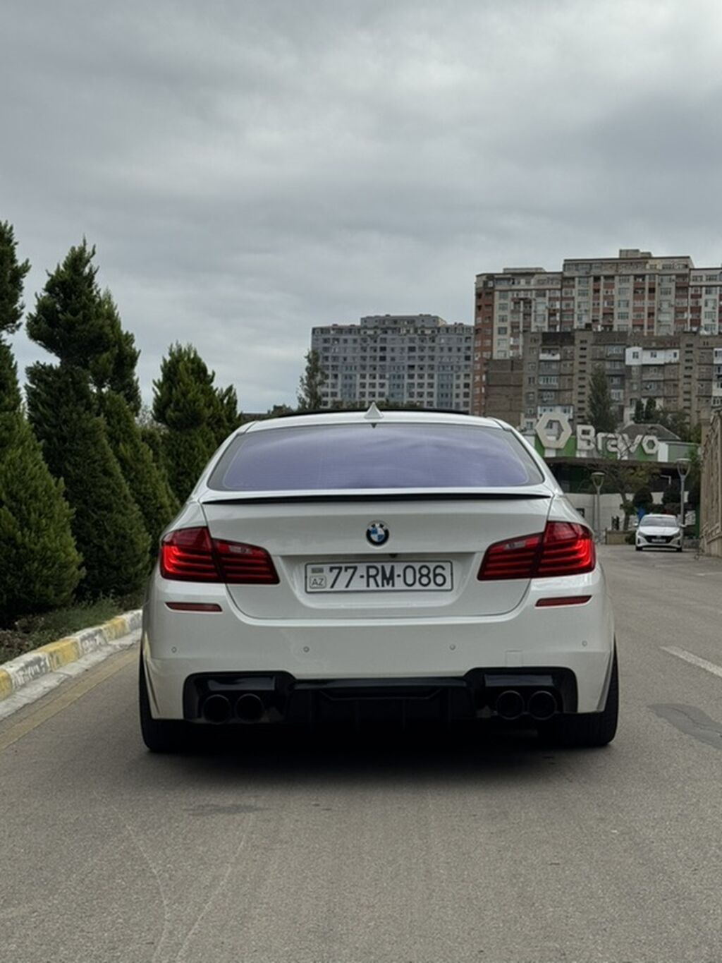 BMW 5 series: 2 l 2015 il Sedan 77-RM-086 — Avtomobillər, Bakı (6)