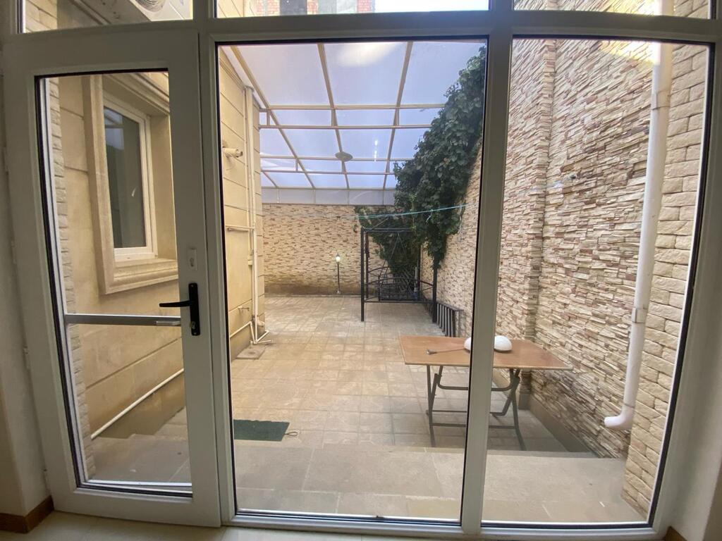 Satılır 8 otaqlı həyət evi/bağ evi 367 m² — Ev, villa, Bakı (7)