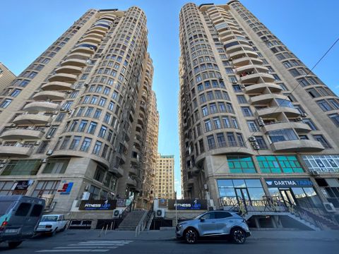 Satılır 3 otaqlı yeni tikili 157 m² — Bakı