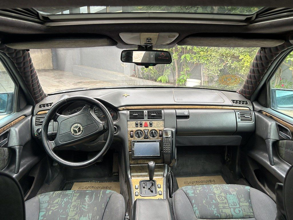Mercedes E 230, 2.3 L, 1997 il, 426 000 km — Avtomobillər, Bakı (6)
