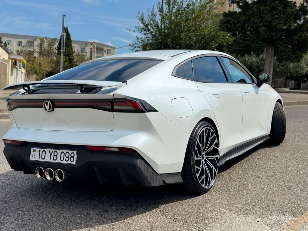 Changan Uni-V: 1.5 l 2025 il 36000 km Sedan 10-YB-098 — Avtomobillər, Bakı