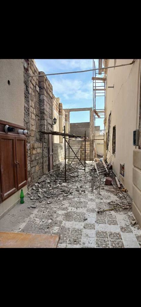 Söküntü və qazıntı ustası — Bakı