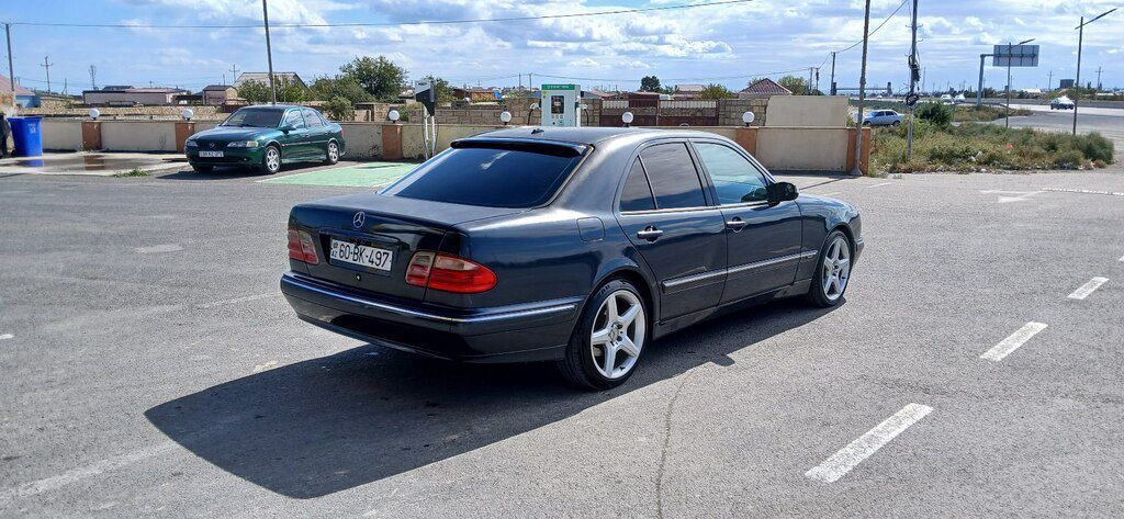 Mercedes E 240, 2.4 L, 2000 il, 299 633 km 60-BK-497 — Avtomobillər, Sumqayıt (4)
