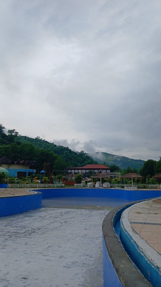 Hovuz tikintisi — Təmir və inşaat, Bakı (3)