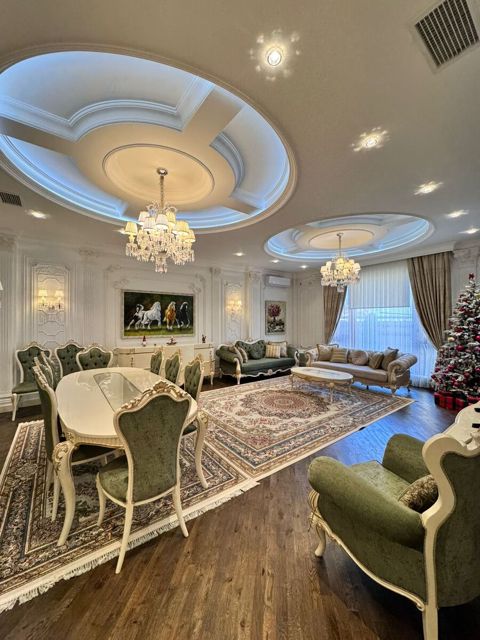 Satılır 6 otaqlı həyət evi/bağ evi 400 m² — Bakı
