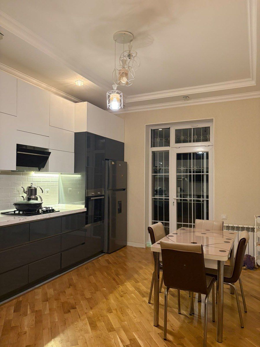 İcarəyə verilir 5 otaqlı həyət evi/bağ evi 300 m² — Ev, villa, Bakı (11)