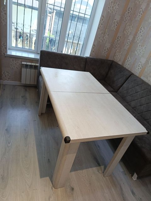 Açılıb-bağlanan yemək masası - Material: ağ rəngli laminat/LDSP taxta — 50 ₼ · Digah · Masalar Açılıb-bağlanan yemək masası - Material: ağ rəngli laminat/LDSP taxta — Digah