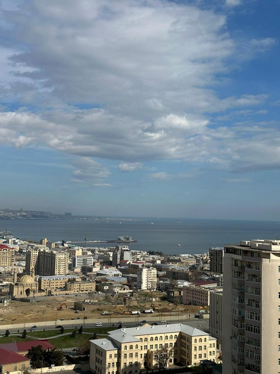 Satılır 3 otaqlı yeni tikili 190 m² — Mənzil, Bakı (2)