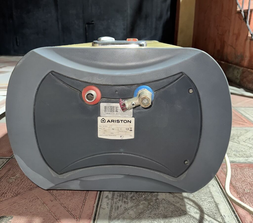 Ariston 80 l, İşlənmiş, Kredit yoxdur, Ünvandan götürmə — Su qızdırıcılar, Bakı (4)