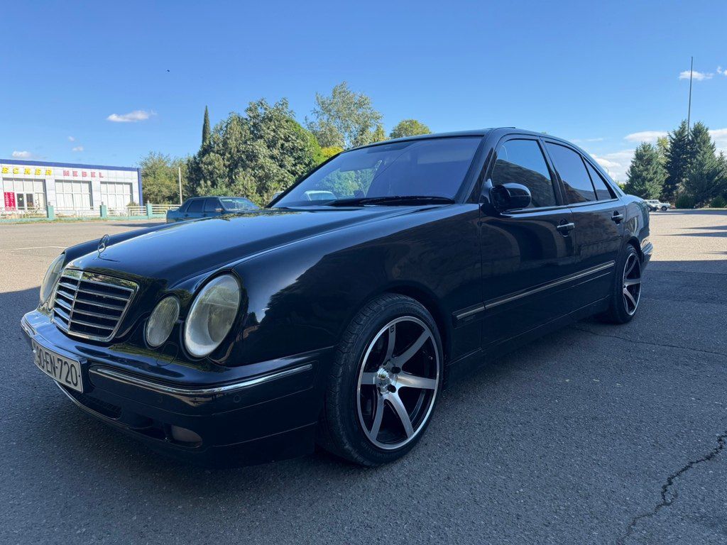 Mercedes E 320, 3.2 L, 2000 il, 360 000 km 90-EN-720 — Avtomobillər, Qazax (2)