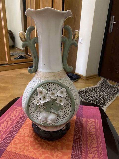 Bir vaza, Keramika — Bakı