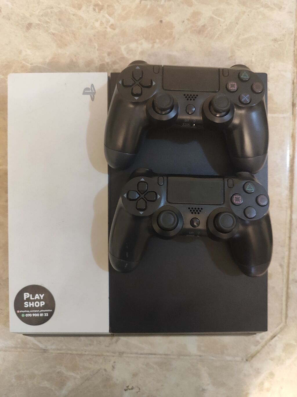 PlayStation 4 (PS4) Slim – 500 GB - Rəng: İki tonlu (ağ və qara üst — Oyun konsolları, Digah (3)
