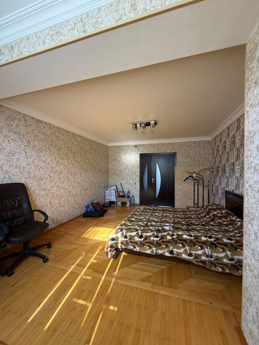 Satılır 4 otaqlı köhnə tikili 122 m² — Mənzil, Bakı (11)