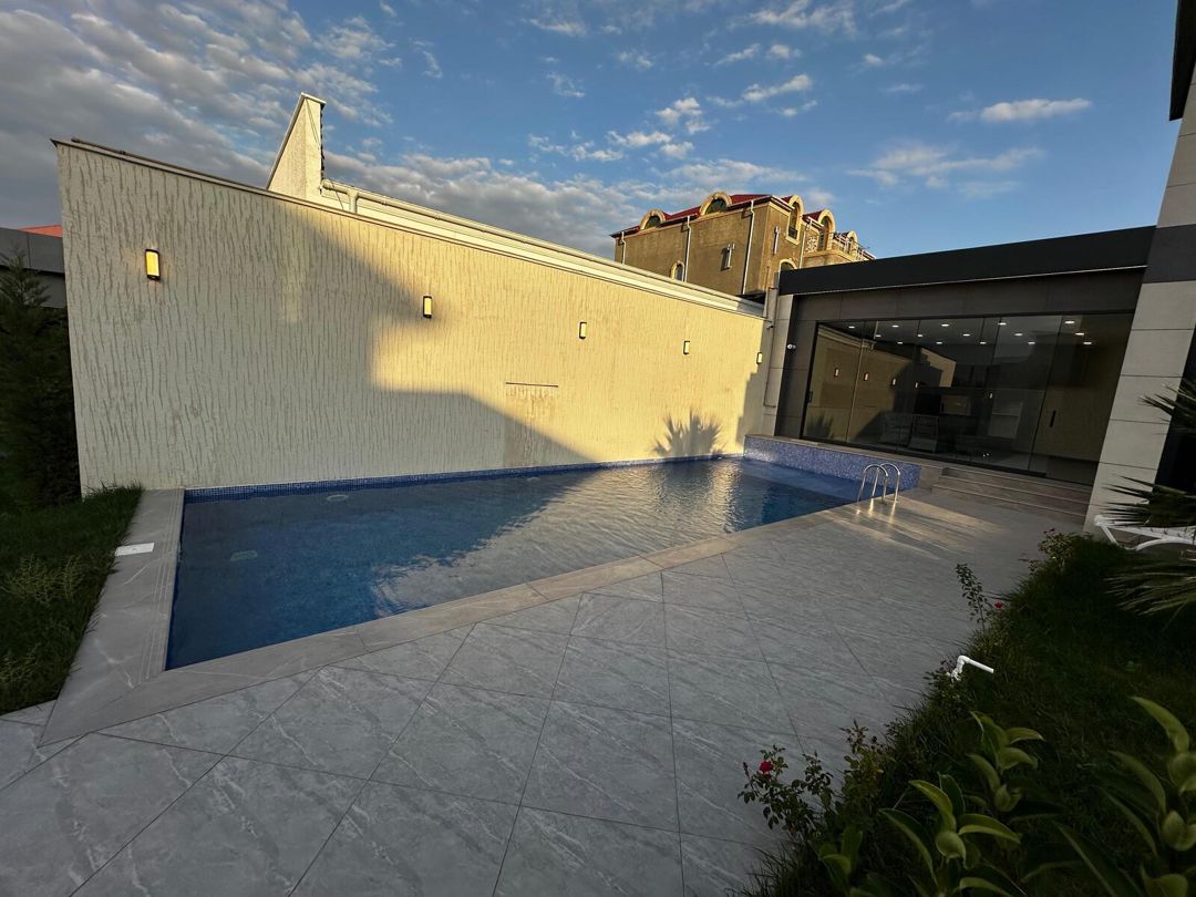 Satılır 5 otaqlı həyət evi/bağ evi 300 m² — Ev, villa, Bakı (5)