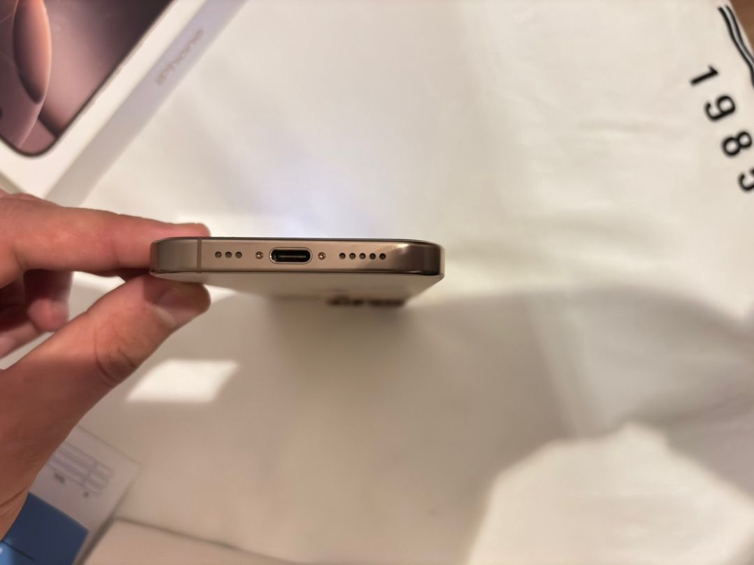 Apple iPhone 16 Pro Desert Titanium 128GB/8GB — Smartfonlar, Bakı (5)