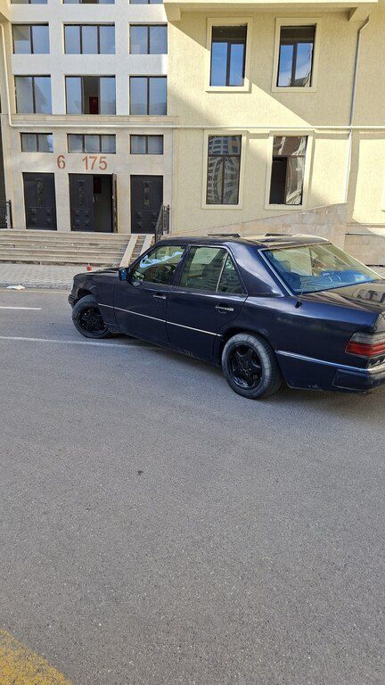 Mercedes E 200, 2.0 L, 1994 il, 358 000 km 10-NZ-279 — Avtomobillər, Sumqayıt (3)
