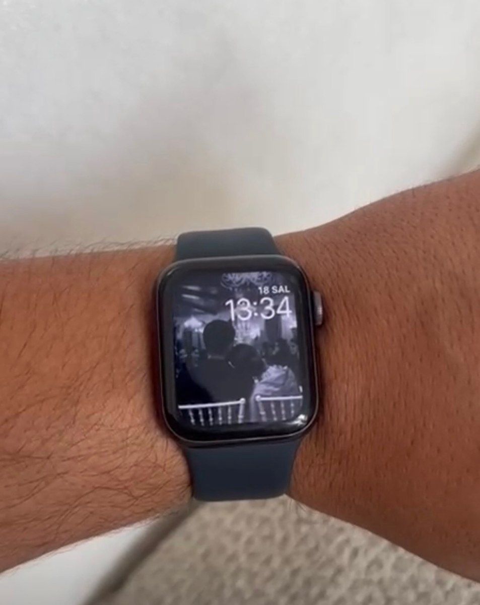 Apple Watch SE Space Gray 40mm — Ağıllı saatlar və biləkliklər, Bakı