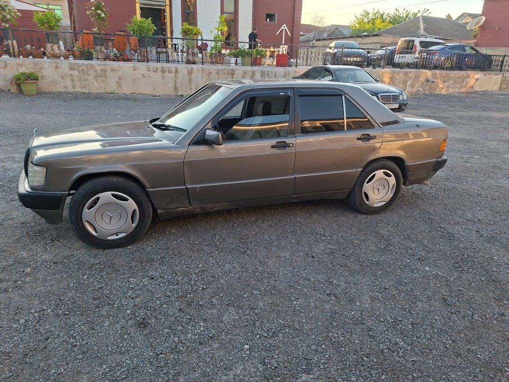 Mercedes 190, 2.0 L, 1990 il, 382 000 km — Avtomobillər, Bakı (2)