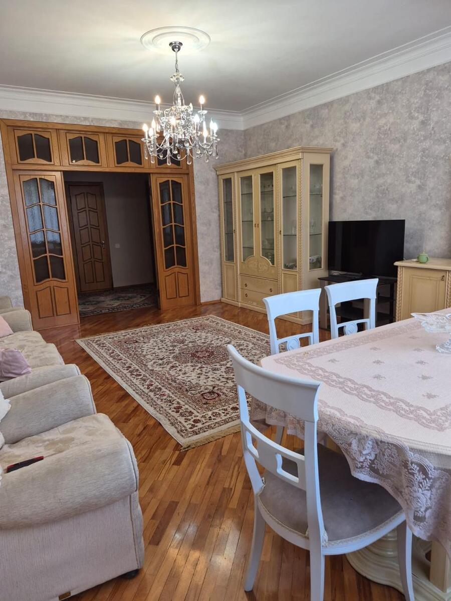 Satılır 3 otaqlı yeni tikili 135 m² — Mənzil, Bakı (2)