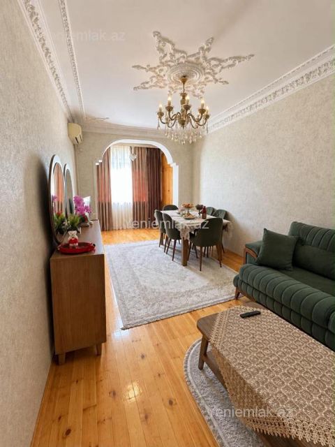 Satılır 4 otaqlı Bina evi menzil (Köhnə tikili), 100 m², Nəsimi rayonu — Bakı