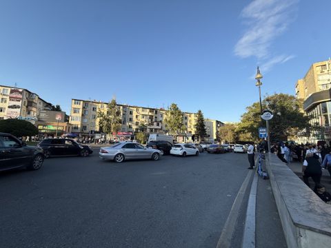 Satılır 2 otaqlı köhnə tikili 30 m² — Bakı
