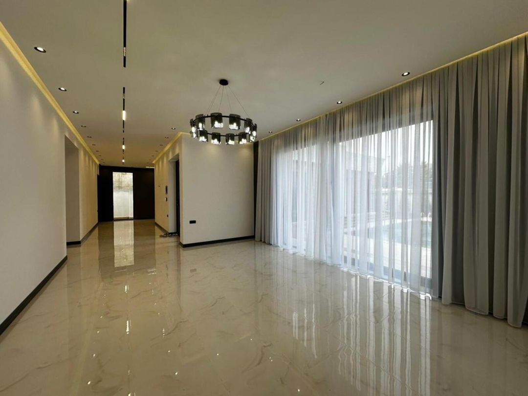Satılır 5 otaqlı həyət evi/bağ evi 250 m² — Ev, villa, Bakı (11)