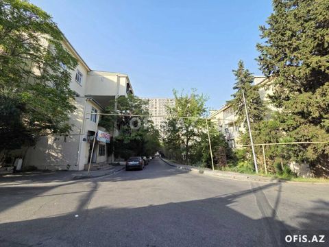Köhnə tikili Satılır Yasamal r., 4 otaq, 85 m² — Квартира