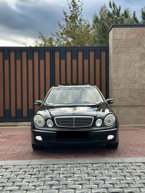 Mercedes E 320, 3.2 L, 2004 il, 324 000 km — Bakı