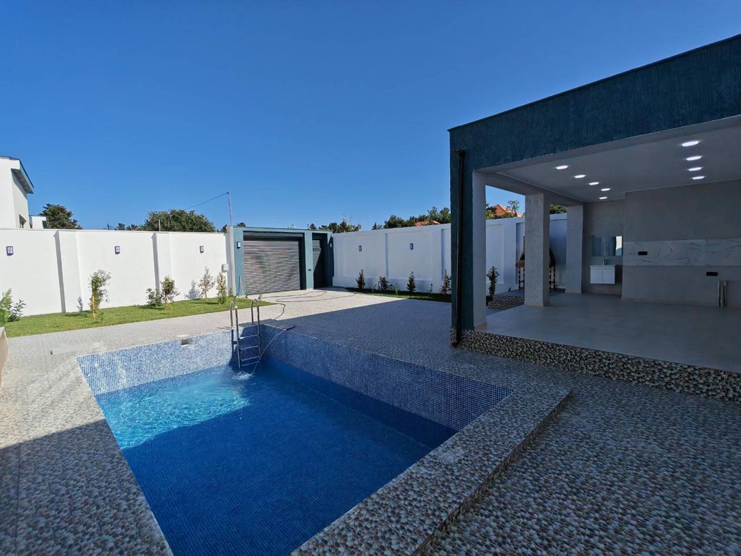Satılır 4 otaqlı həyət evi/bağ evi 180 m² — Ev, villa, Bakı (4)
