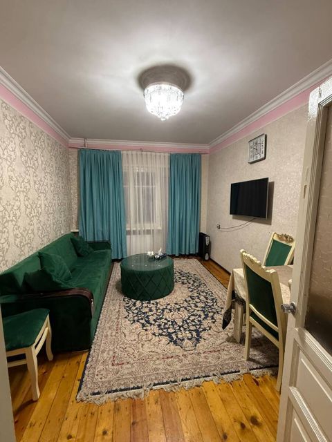 Satılır 3 otaqlı köhnə tikili 80 m² — Bakı