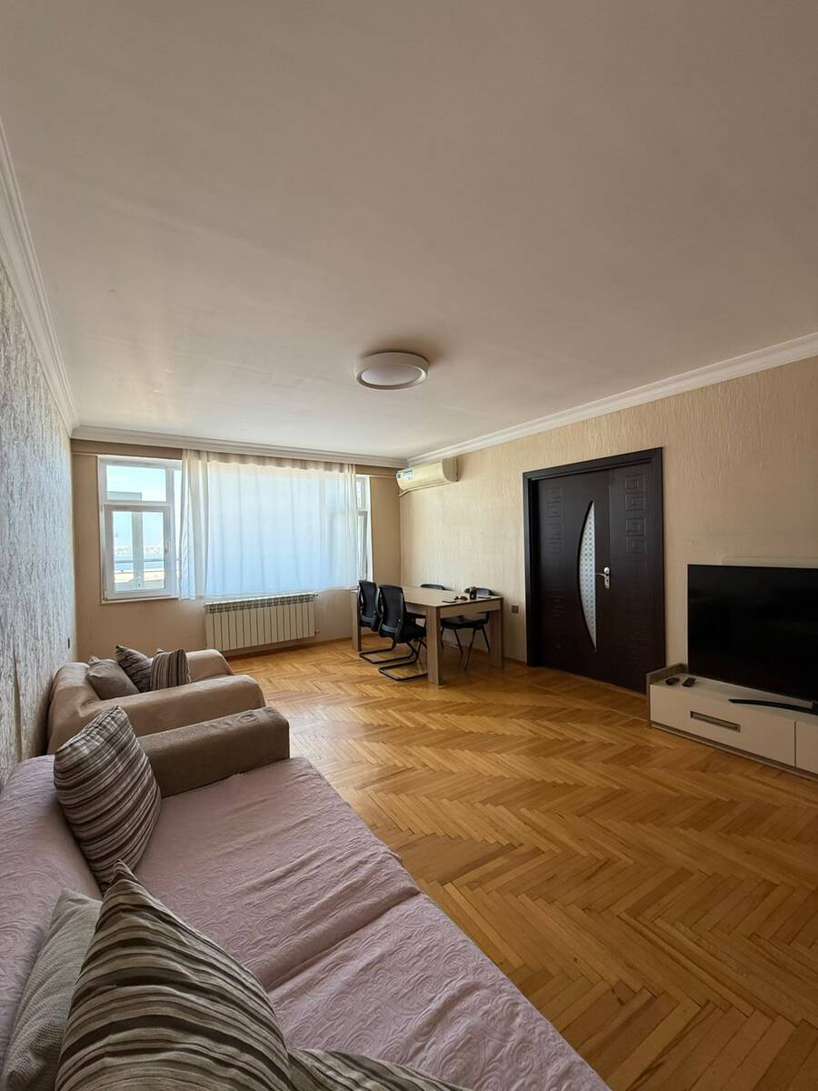 Satılır 4 otaqlı köhnə tikili 122 m² — Mənzil, Bakı (4)