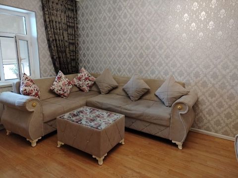 satılır - Model: L formalı künc divan + uyğun orta masa/puf — Bakı