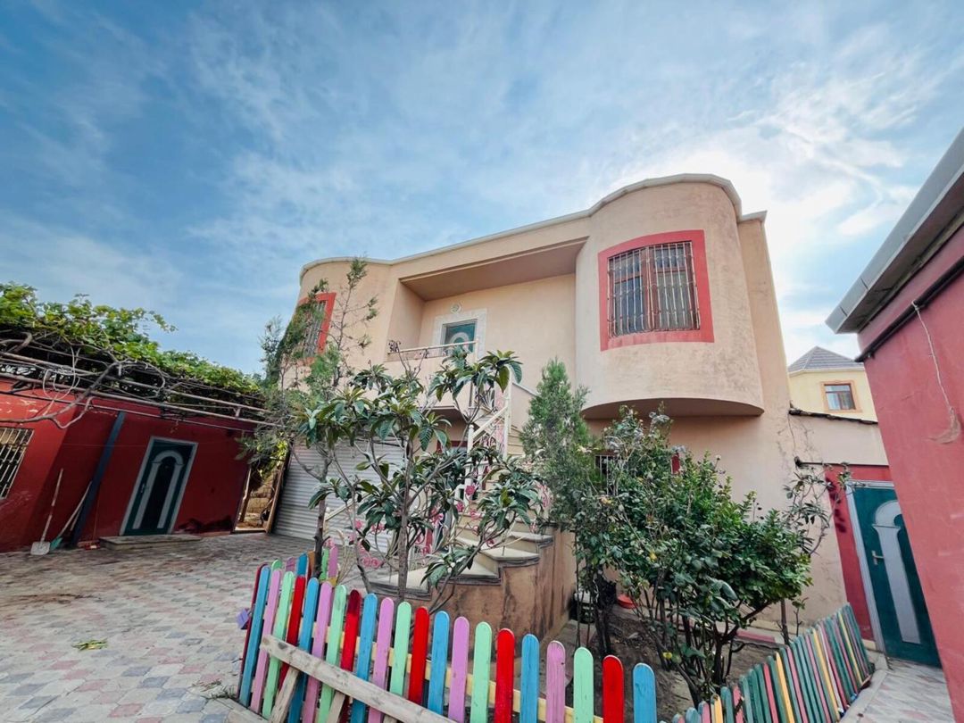 Satılır 7 otaqlı həyət evi/bağ evi 340 m² — Ev, villa, Bakı (2)