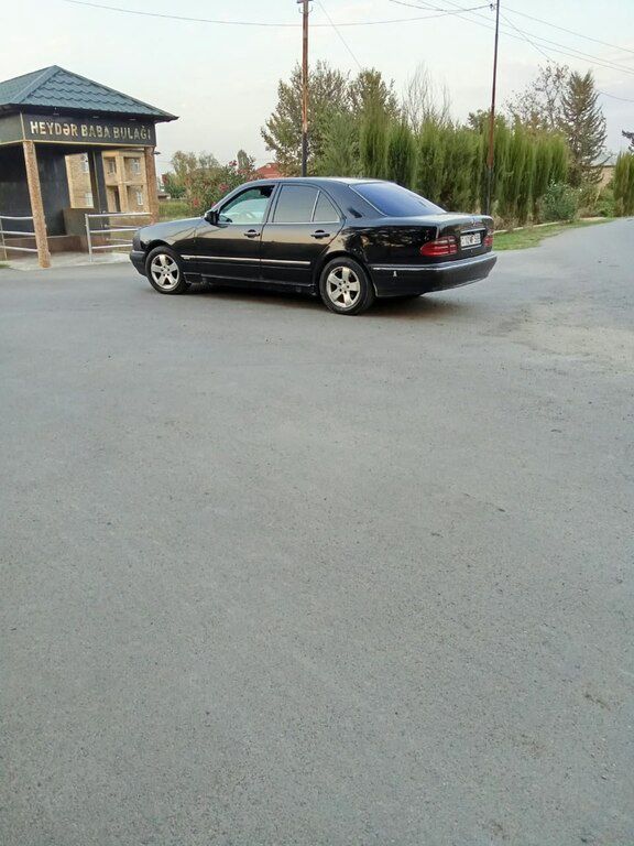 Mercedes E 220, 2.2 L, 1996 il, 645 580 km 10-MF-599 — Avtomobillər, Masallı (4)