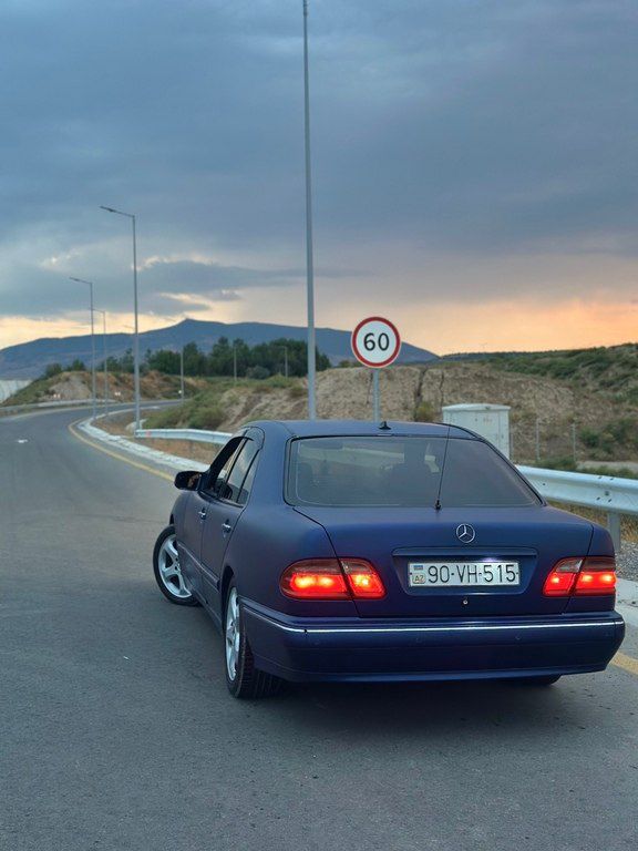 Mercedes E 270, 2.7 L, 2000 il, 505 000 km 90-VH-515 — Avtomobillər, Bakı (3)