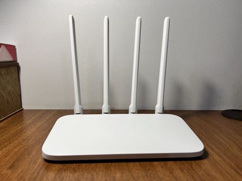 Xiaomi Mi Router 4A – yeni kimidir, yalnız ev şəraitində istifadə — Bakı