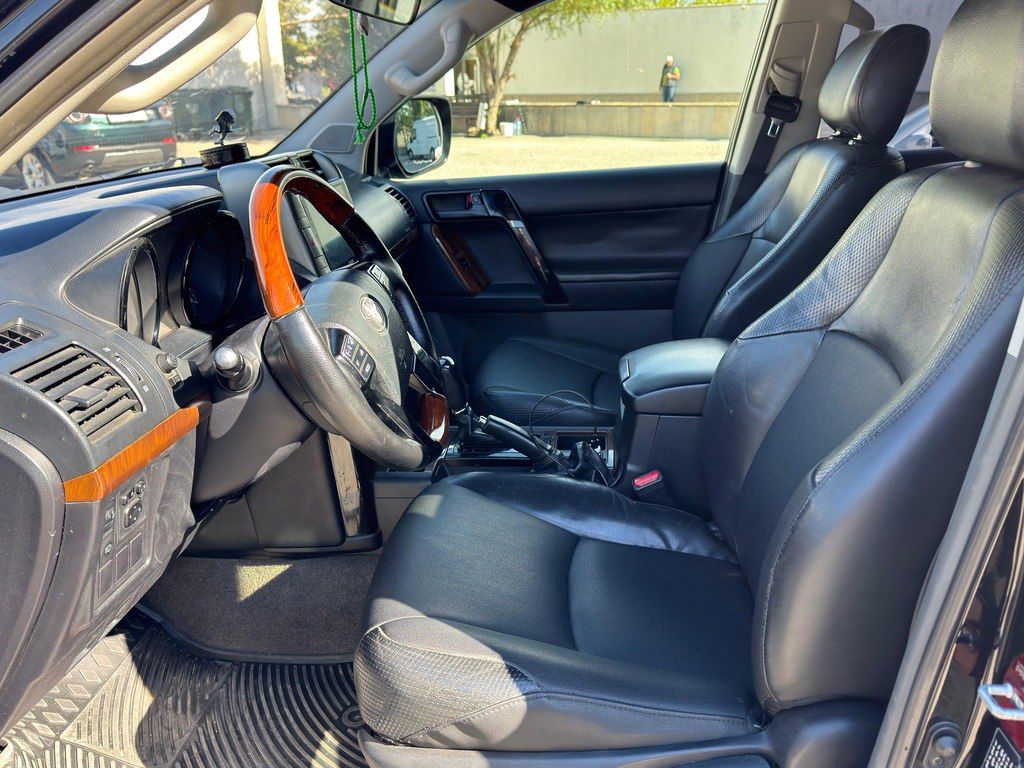 Toyota Land Cruiser Prado, 2.7 L, 2010 il, 246 000 km 77-DD-470 — Avtomobillər, Bakı (9)
