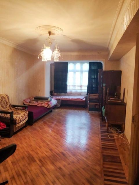 Satılır 1 otaqlı köhnə tikili 31.5 m² — Bakı