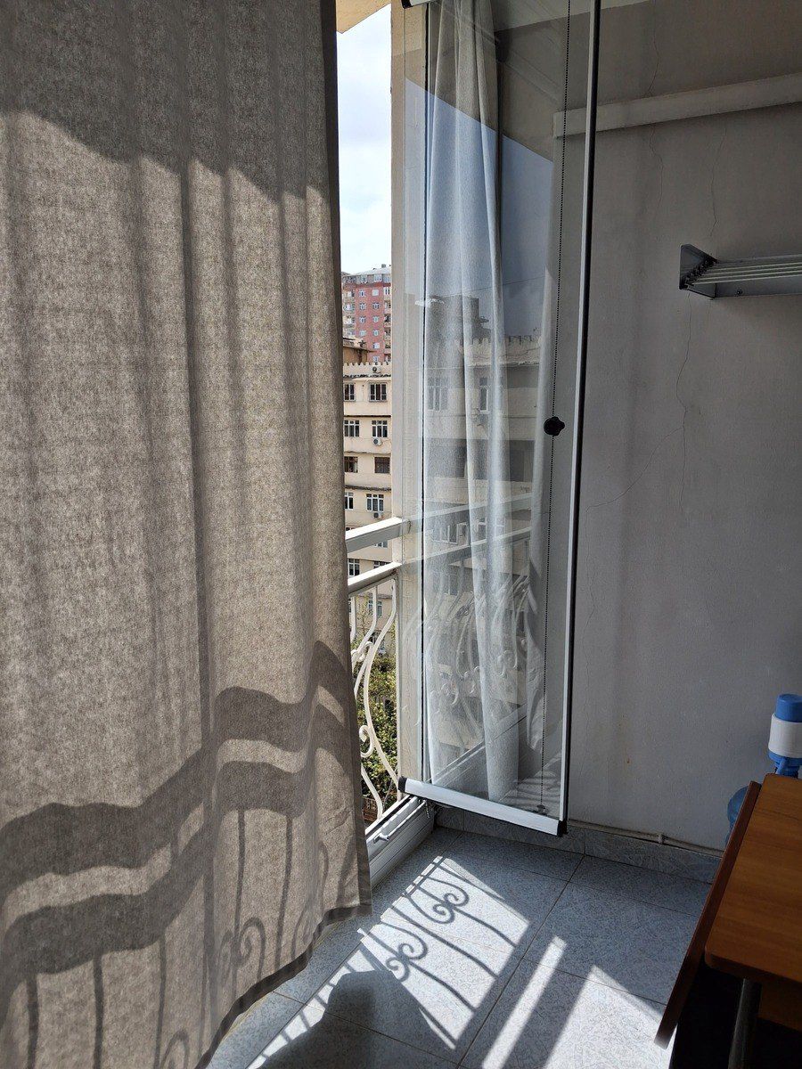 Satılır 4 otaqlı köhnə tikili 90 m² — Mənzil, Bakı (10)