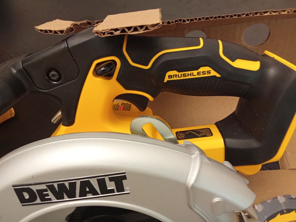 Məhsul: DeWALT 20V Max Brushless Dairəvi Mişar (6-1/2” / 165 mm) — Digər elektrik aləti, Bakı (2)