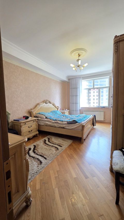 Satılır 3 otaqlı yeni tikili 128 m² — Bakı