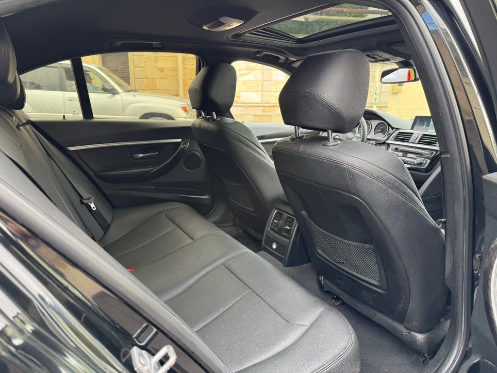 BMW 330e, 2.0 L, 7.6 kWh, 2016 il, 222 089 km — Avtomobillər, Bakı (7)