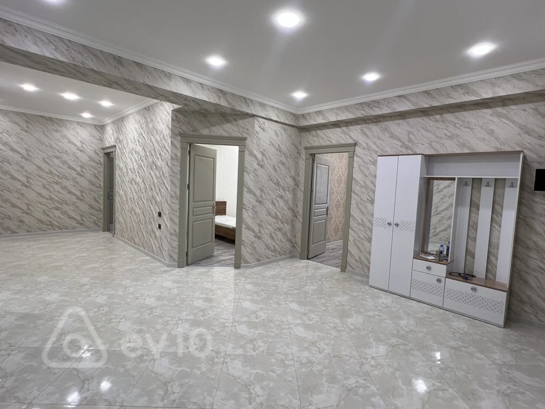 4 otaqlı mənzil, 150 m², Qulu Quliyev — kirayə — Mənzil, Bakı (12)