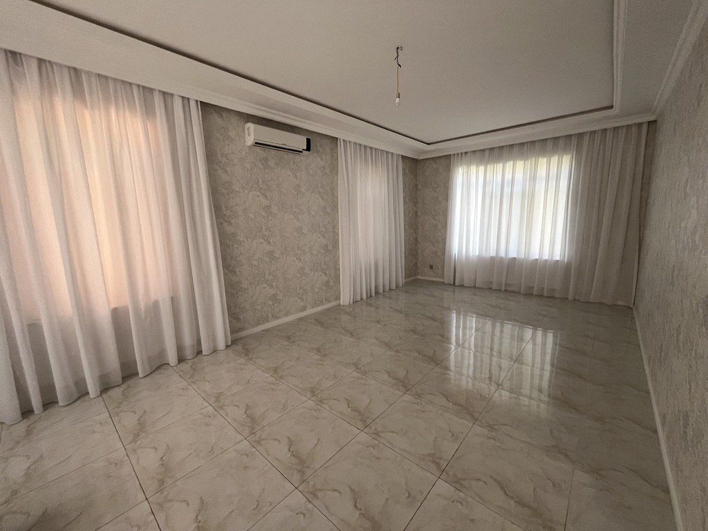 Satılır 5 otaqlı həyət evi/bağ evi 250 m² — Ev, villa, Bakı (9)