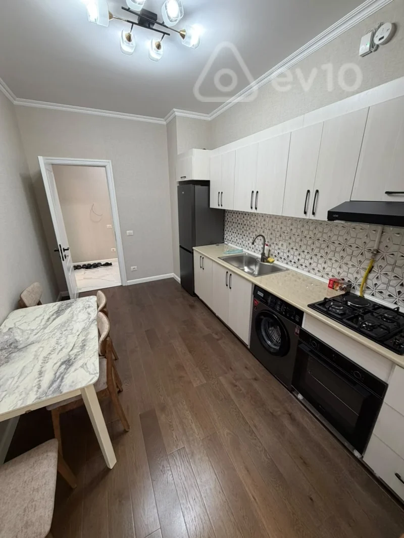 2 otaqlı mənzil, 75 m², Müstəqillik küç. — kirayə — Mənzil, Bakı (9)