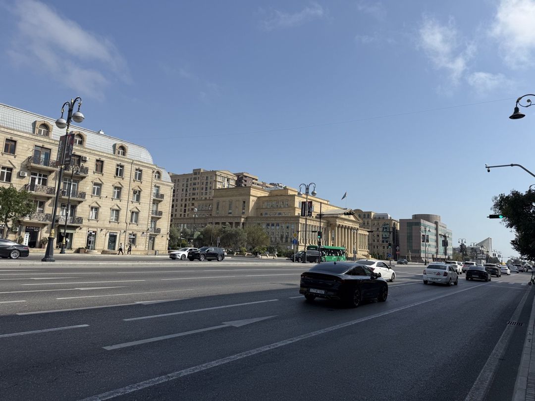 Satılır 3 otaqlı köhnə tikili 100 m² — Mənzil, Bakı (2)