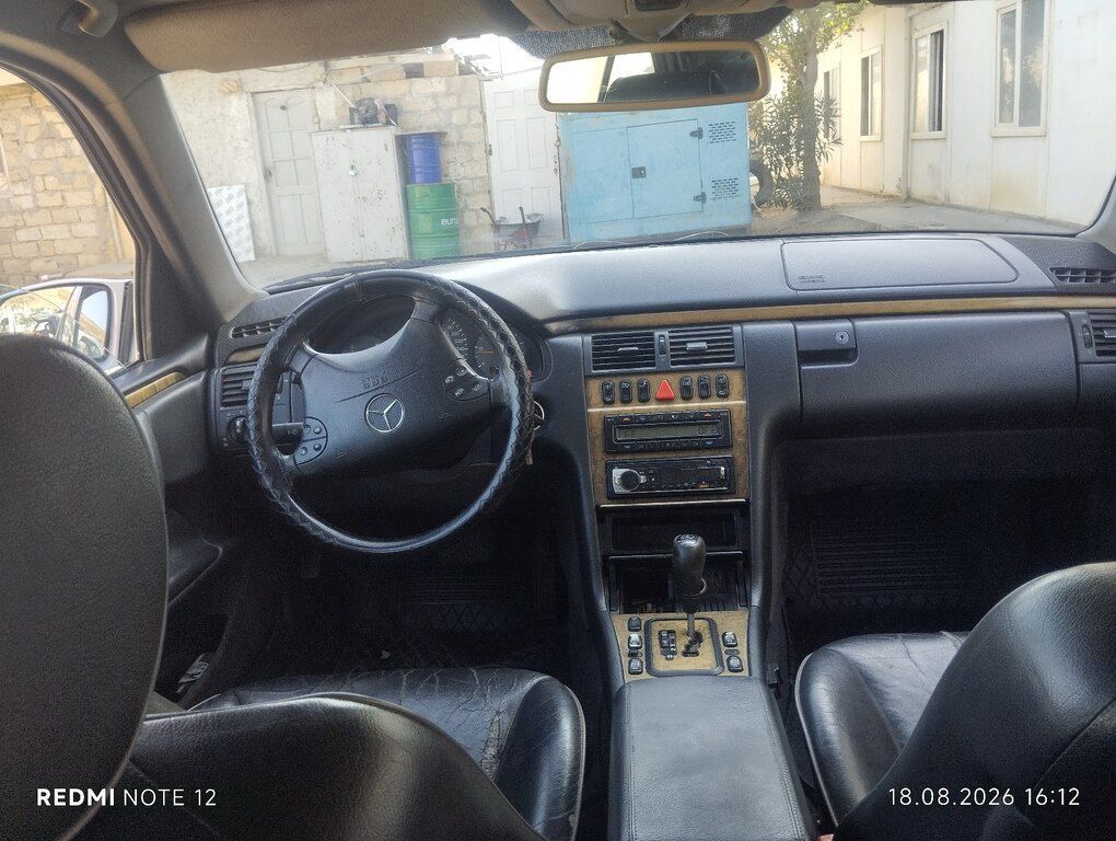 Mercedes E 320, 3.2 L, 1999 il, 414 475 km — Avtomobillər, Bakı (12)