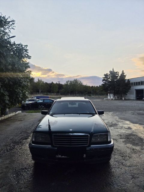 Mercedes C 250, 2.5 L, 1995 il, 425 000 km — Bakı