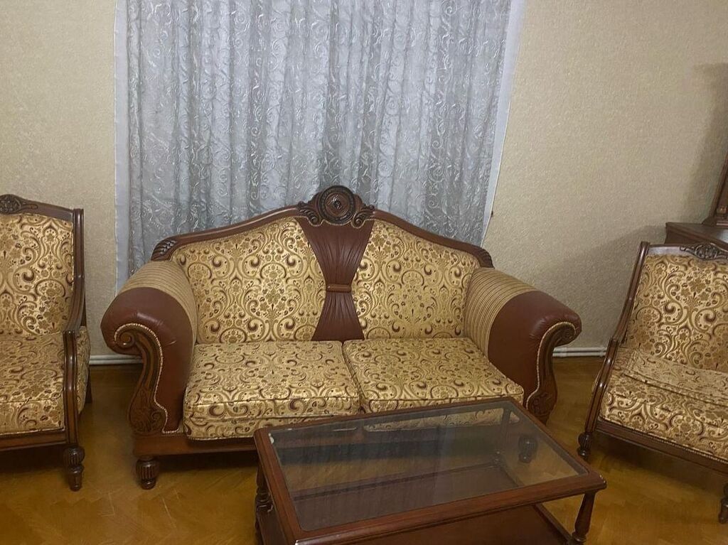 Divan 2 kreslo ile birge satilir yaxşı veziyyetde 250 mNT tecılı evden — Yumşaq mobilya dəstləri, Bakı