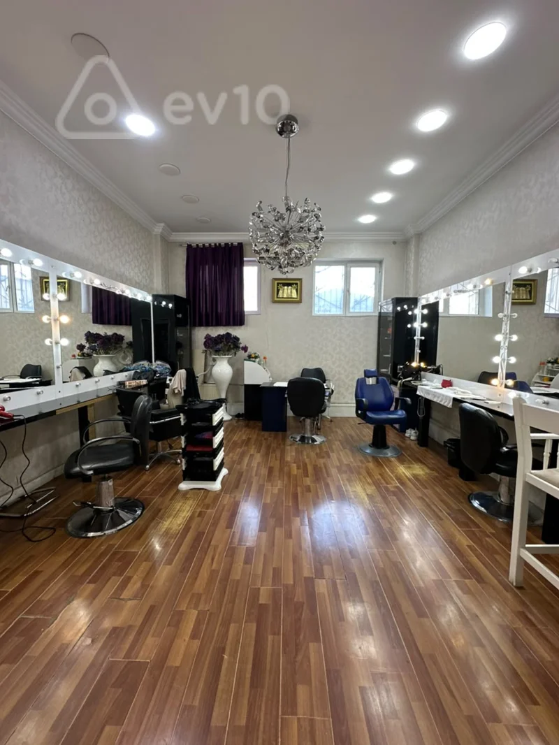 Obyekt, 200 m², babek prospekti — kirayə — Bakı